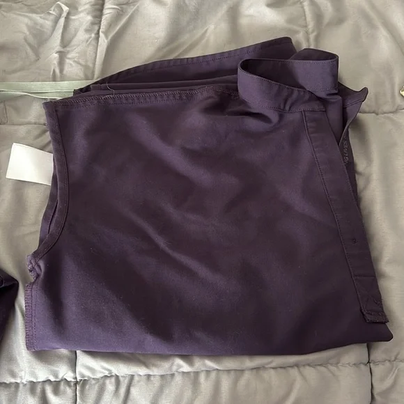 Figs scrubs, joggers and oversized scrub top in deep plum purple. - Picture 3 of 3